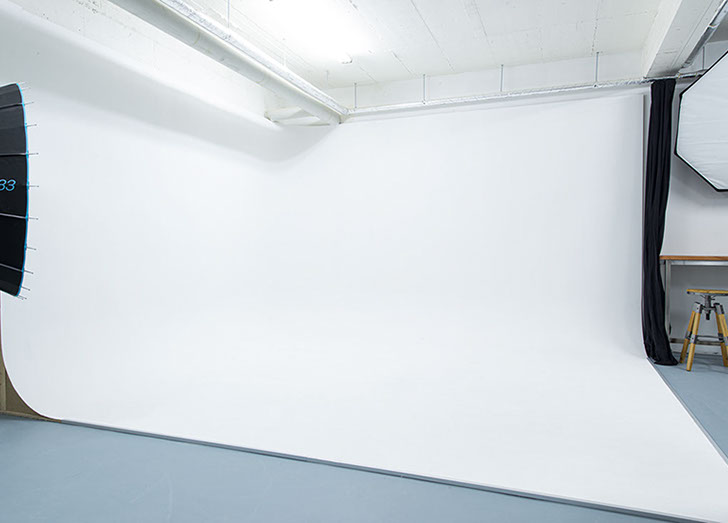 Die Hohlkehle in weiß vom Mietstudio Rauland